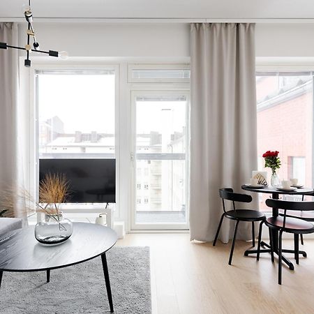 탐페레 Great Location, Quiet And New With Balcony&Cafe 아파트 외부 사진
